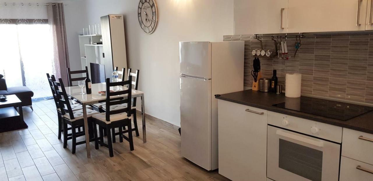 Luxury 2 Bedroom Apt 50 M From Beach Mogán Екстериор снимка