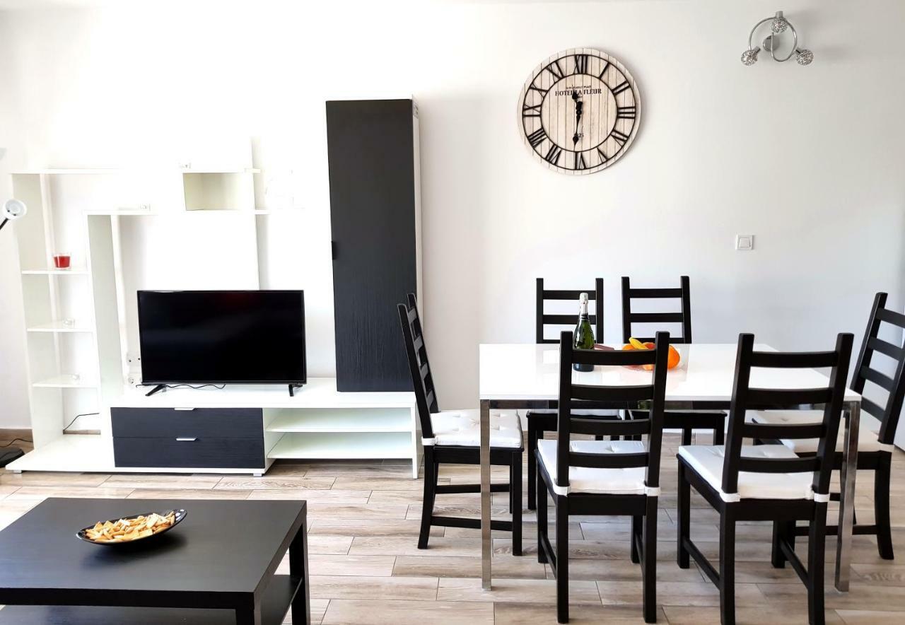 Luxury 2 Bedroom Apt 50 M From Beach Mogán Екстериор снимка